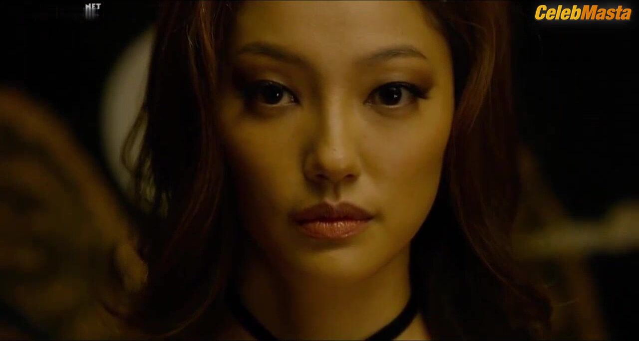 Lee El ’s Tits Scene From Inside Men - Photo 2 of 5