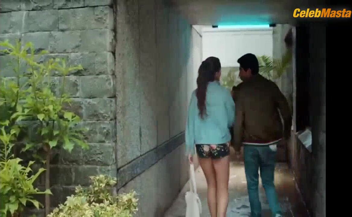 Arushi Handa Reveals Sexy Scene In Roohaniyat - Photo 1 of 5 photo 2