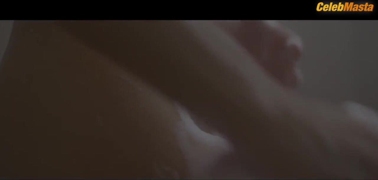 Valentina Zenere Shows Boobs, Swimsuit Scene In Nahir - Photo 1 of 5