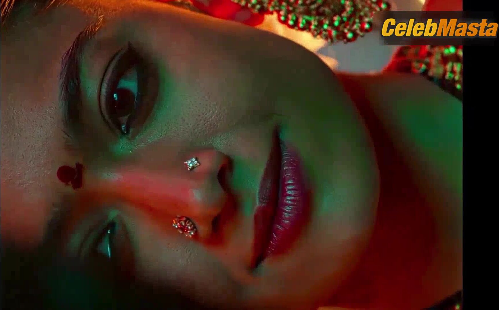 Rashmika Mandanna ’s Sexy Scene In Pushpa 2 The Rule - Photo 2 of 5