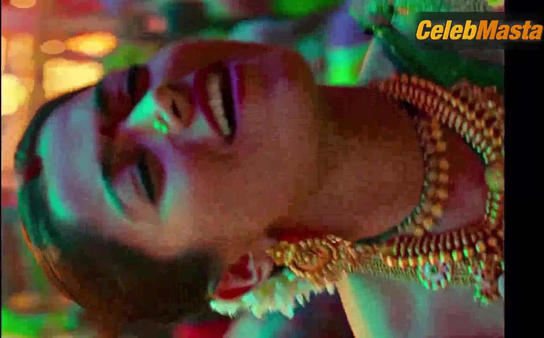 Rashmika Mandanna ’s Sexy Scene In Pushpa 2 The Rule - Photo 2 of 5 photo 5
