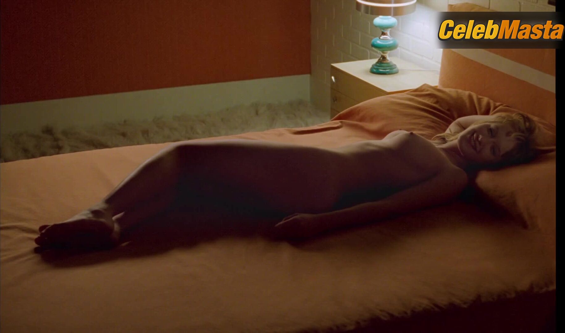Ludivine Sagnier ’s Boobs, Booty Scene In Water Drops - Photo 2 of 5