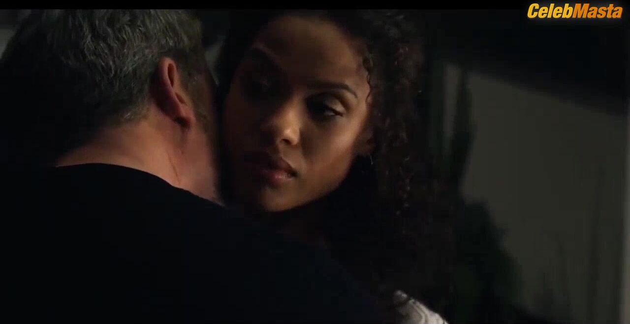 Gugu Mbatha-raw Ass, Underwear Scene In The Morning Show - Photo 1 of 5 photo 2