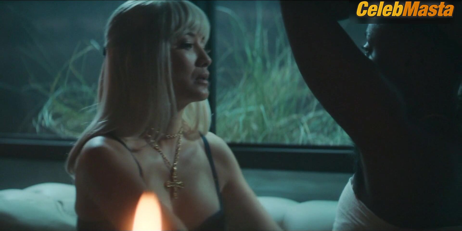 Kelly Hu And Ren King Show Underwear In Lesbian Scene - Photo 2 of 5 photo 4