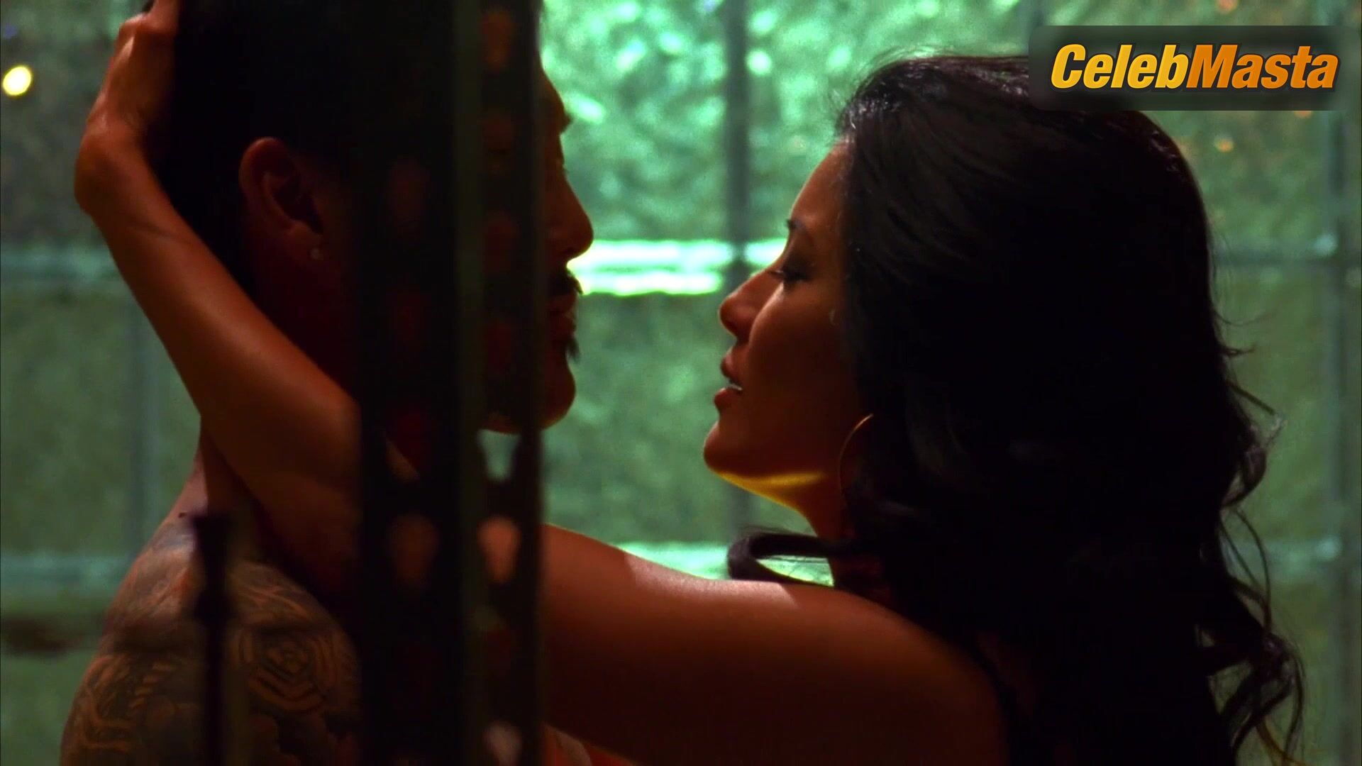Kelly Hu ’s Sexy Scene From In Plain Sight - Photo 3 of 5 photo 5
