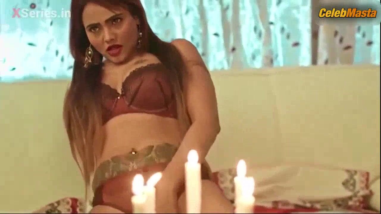 Jinnie Jaaz Real Sex Scene From Love Guru - Photo 1 of 5 photo 5