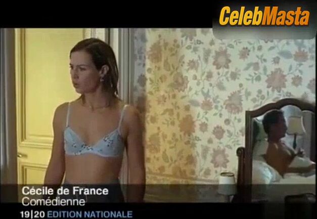 Cecile De France ’s Sexy Scene From La Confiance Regne - Photo 1 of 5