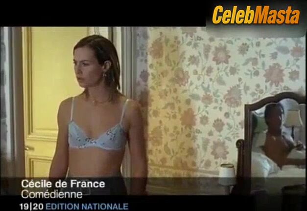 Cecile De France ’s Sexy Scene From La Confiance Regne - Photo 1 of 5 photo 2
