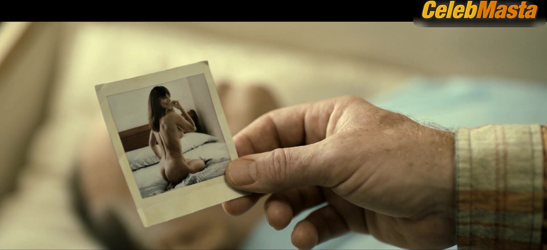Maribel Verdu Booty Scene In Raymond & Ray - Photo 3 of 5 photo 2