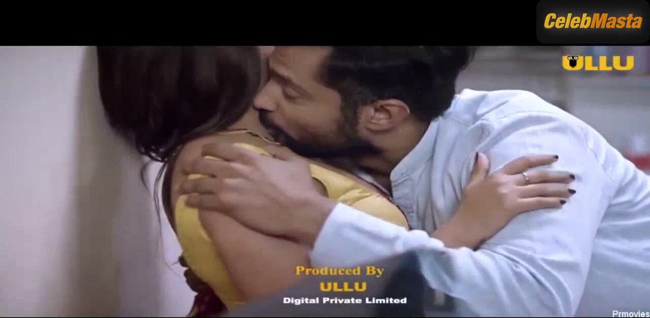 Sneha Paul Shows Butt And Boobs Scene In Charmsukh - Photo 1 of 5 photo 4