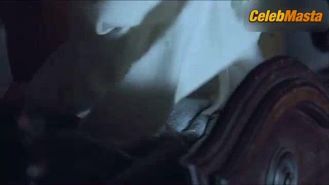Katharine Isabelle ’s Booty Double Scene In Ginger Snaps - Photo 3 of 5 photo 5