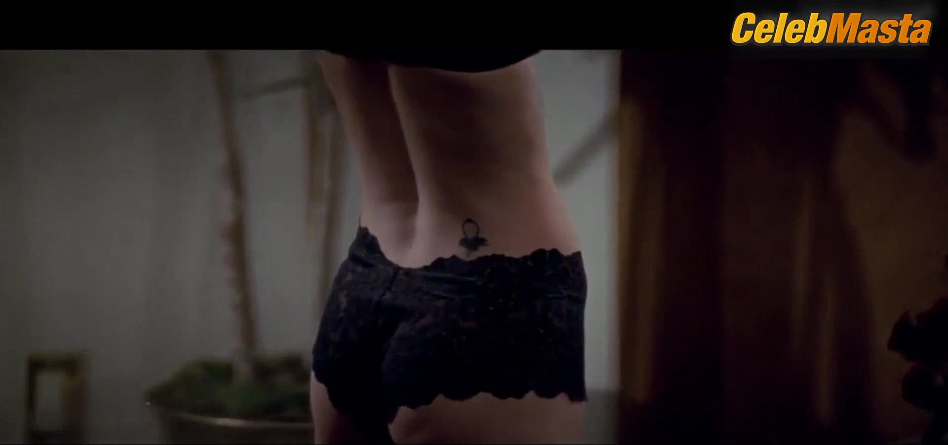 Roselyn Sanchez Racy Scene In Rush Hour 2 - Photo 1 of 5 photo 2