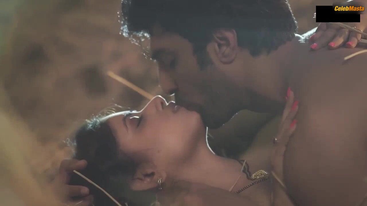 Sneha Paul Flaunts Boobs Scene In Charmsukh Chawl House - Photo 1 of 5 photo 5