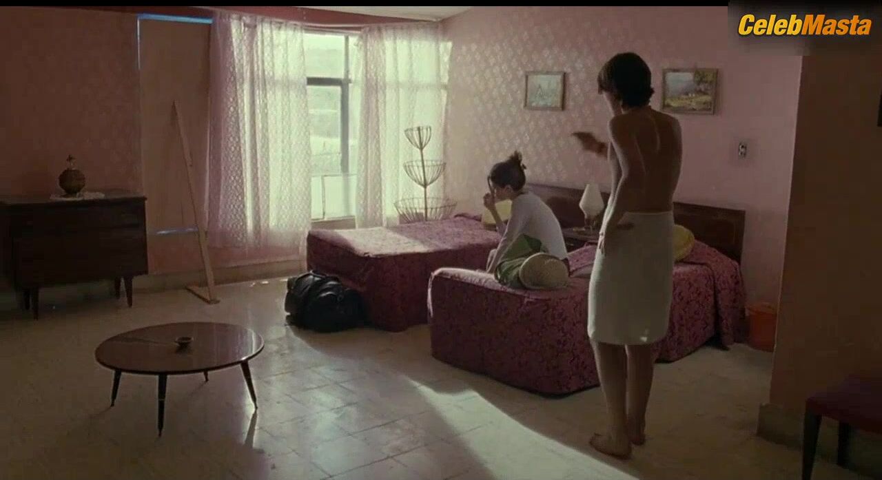 Maribel Verdu Ass, Tits Scene From Y Tu Mama Tambien - Photo 1 of 5