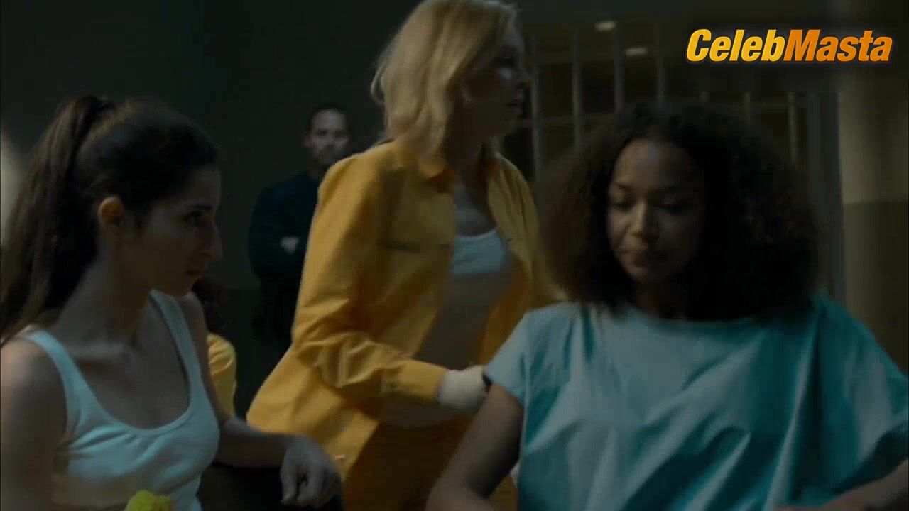 Alba Flores Flaunts Sexy Scene In Locked Up - Photo 2 of 5 photo 4