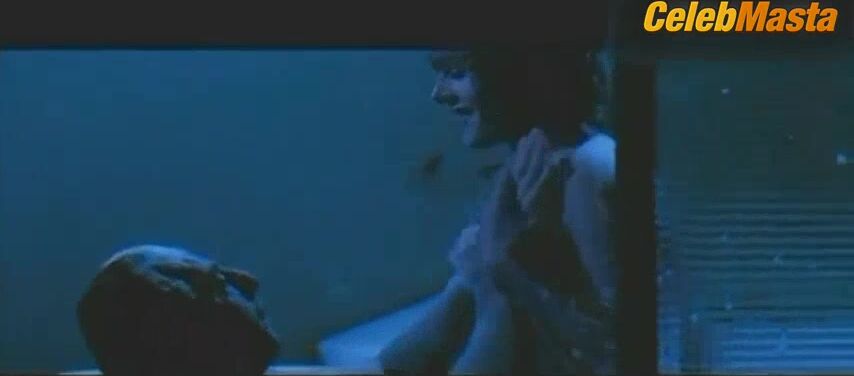 Cecile De France ’s Sexy Scene From L’art - Photo 2 of 5