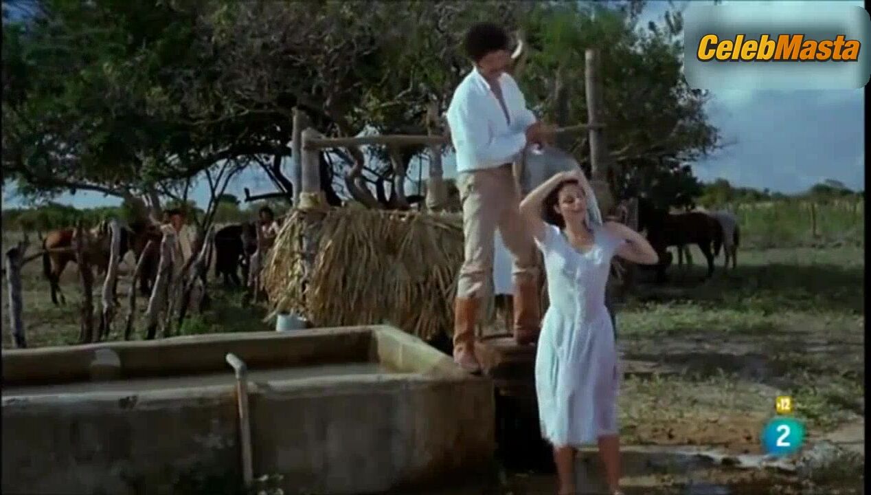 Maribel Verdu Reveals Sexy Scene In El Senor De Los Llanos - Photo 1 of 5 photo 5