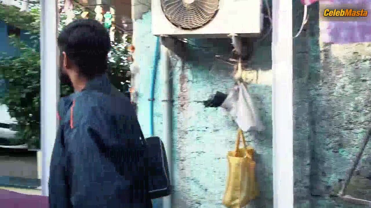 Sneha Paul Displays Tits Scene In Charmsukh - Photo 1 of 5 photo 4