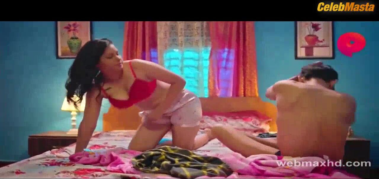 Priya Roy Butt, Tits Scene In Jaal - Photo 3 of 5 photo 4