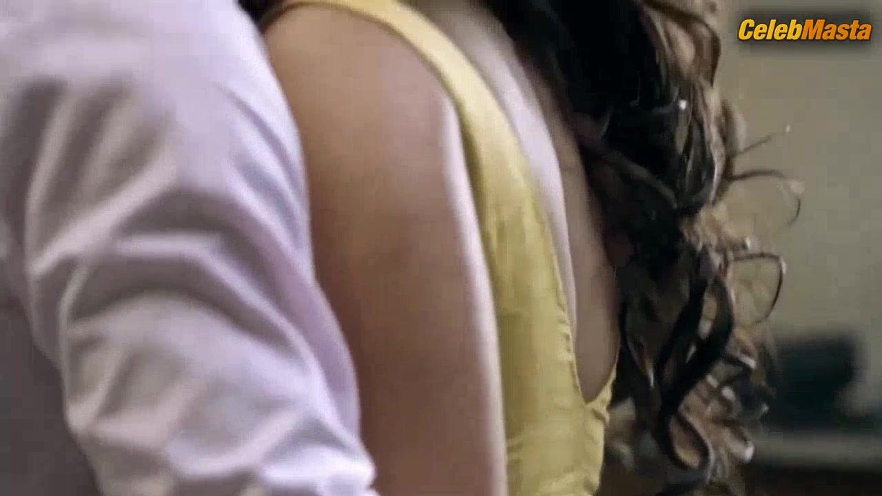 Sneha Paul ’s Boobs Scene In Charmsukh Chawl - Photo 1 of 5 photo 5