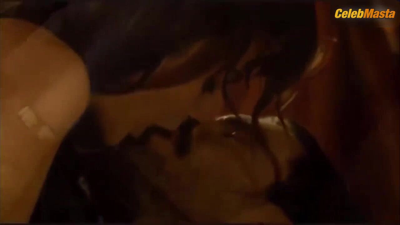 Damla Sonmez Sexy Scene From Mahpeyker - Photo 1 of 5 photo 5