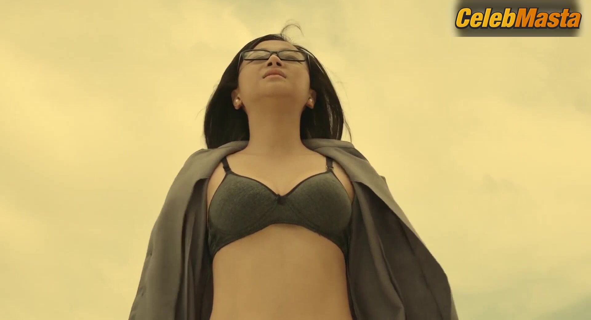 Angeli Khang Nude Booty, Breasts Scene In Bela Luna - Photo 3 of 5 photo 2