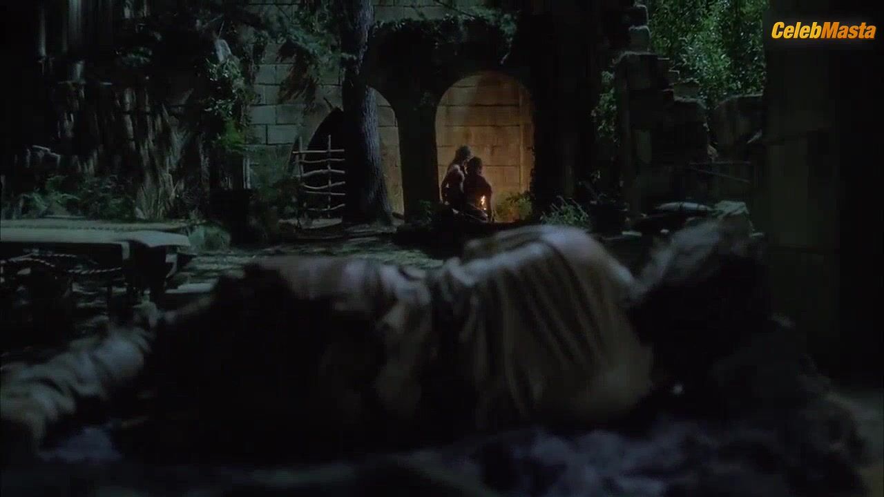 Annabelle Wallis Underwear Scene From The Lost Future - Photo 1 of 5 photo 2