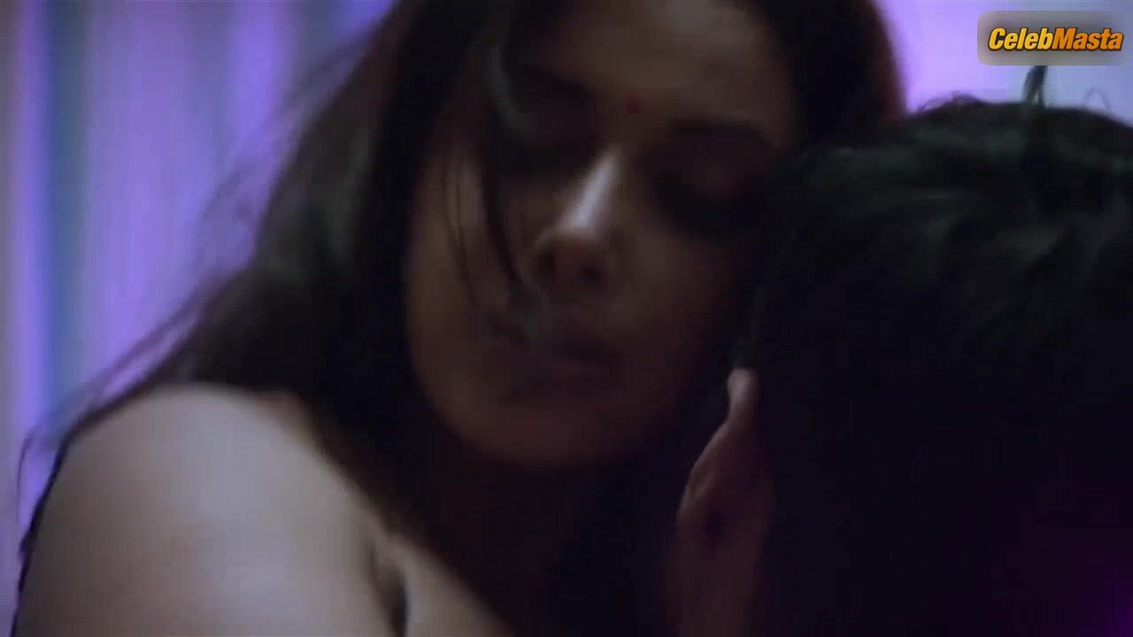 Sneha Paul Bares Boobs Scene In Charmsukh - Photo 1 of 5 photo 4