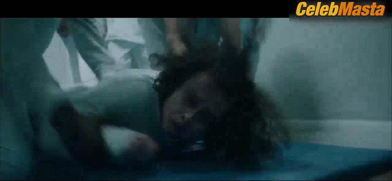 Helena Bonham Carter Booty Scene In 55 Steps - Photo 2 of 5 photo 1