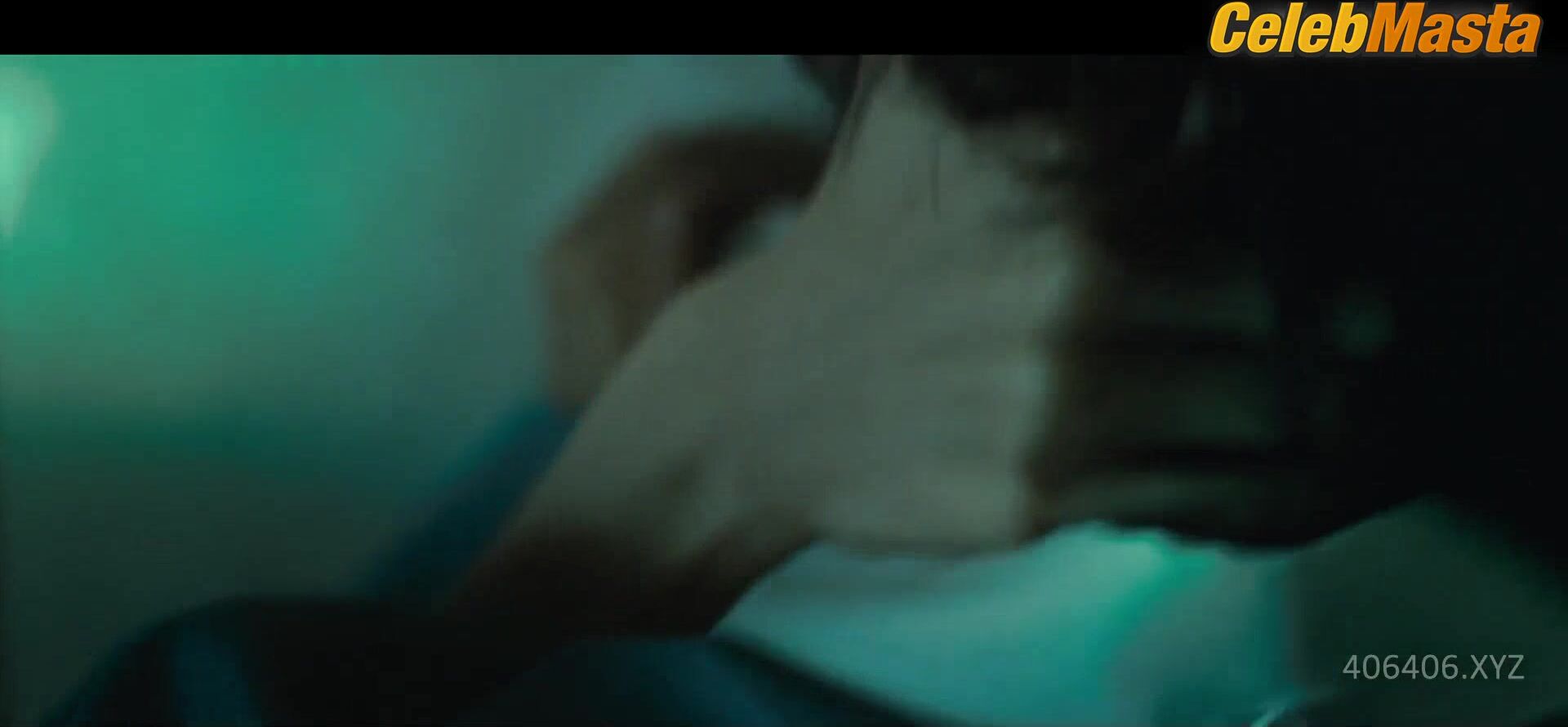 Han Chae Young And Jeong-hwa Eom Sexy Scene From Love Now - Photo 2 of 5 photo 1