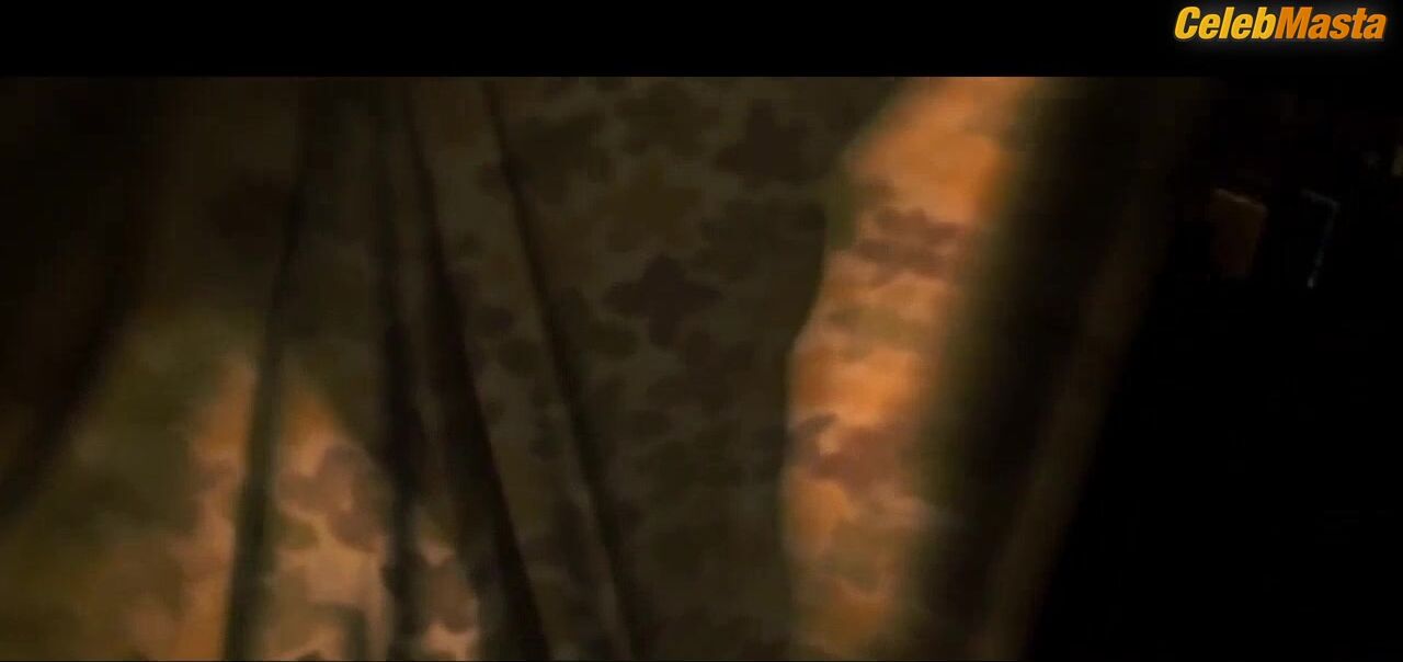 Helena Bonham Carter ’s Booty And Tits Scene In Fight Club - Photo 2 of 5 photo 1