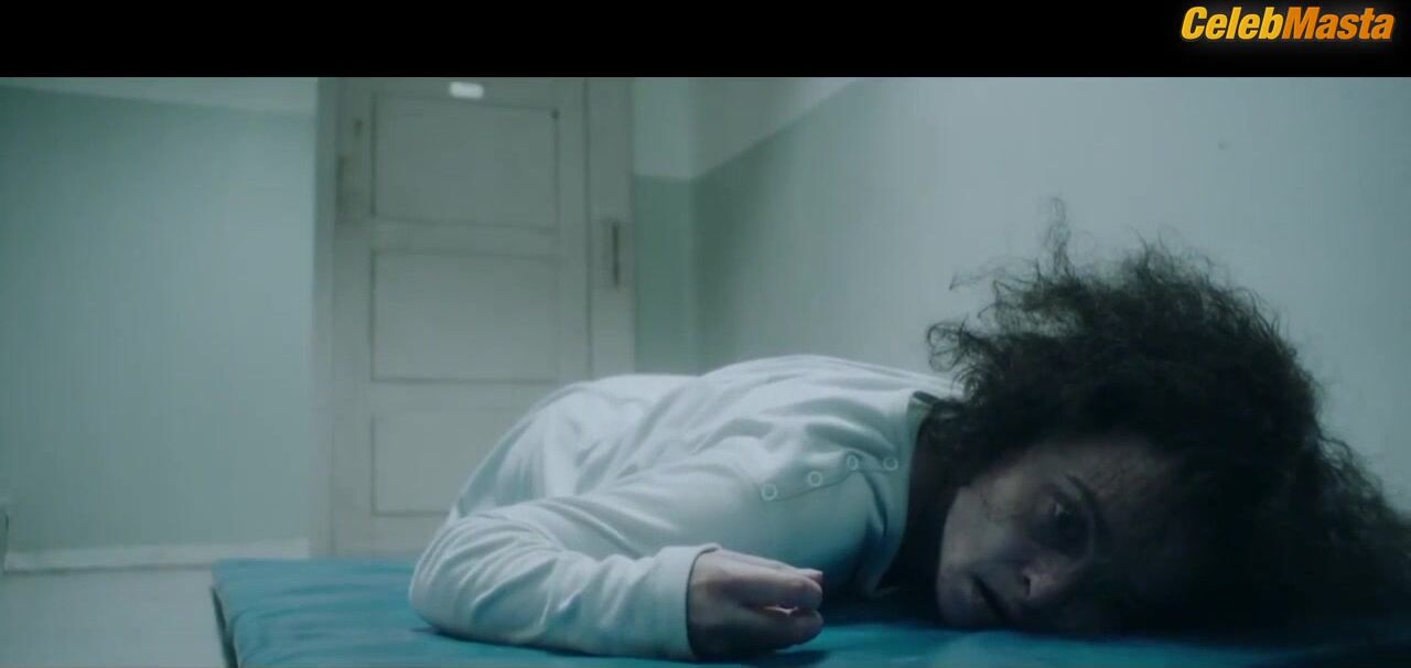 Helena Bonham Carter ’s Ass Scene From 55 Steps - Photo 1 of 5 photo 5