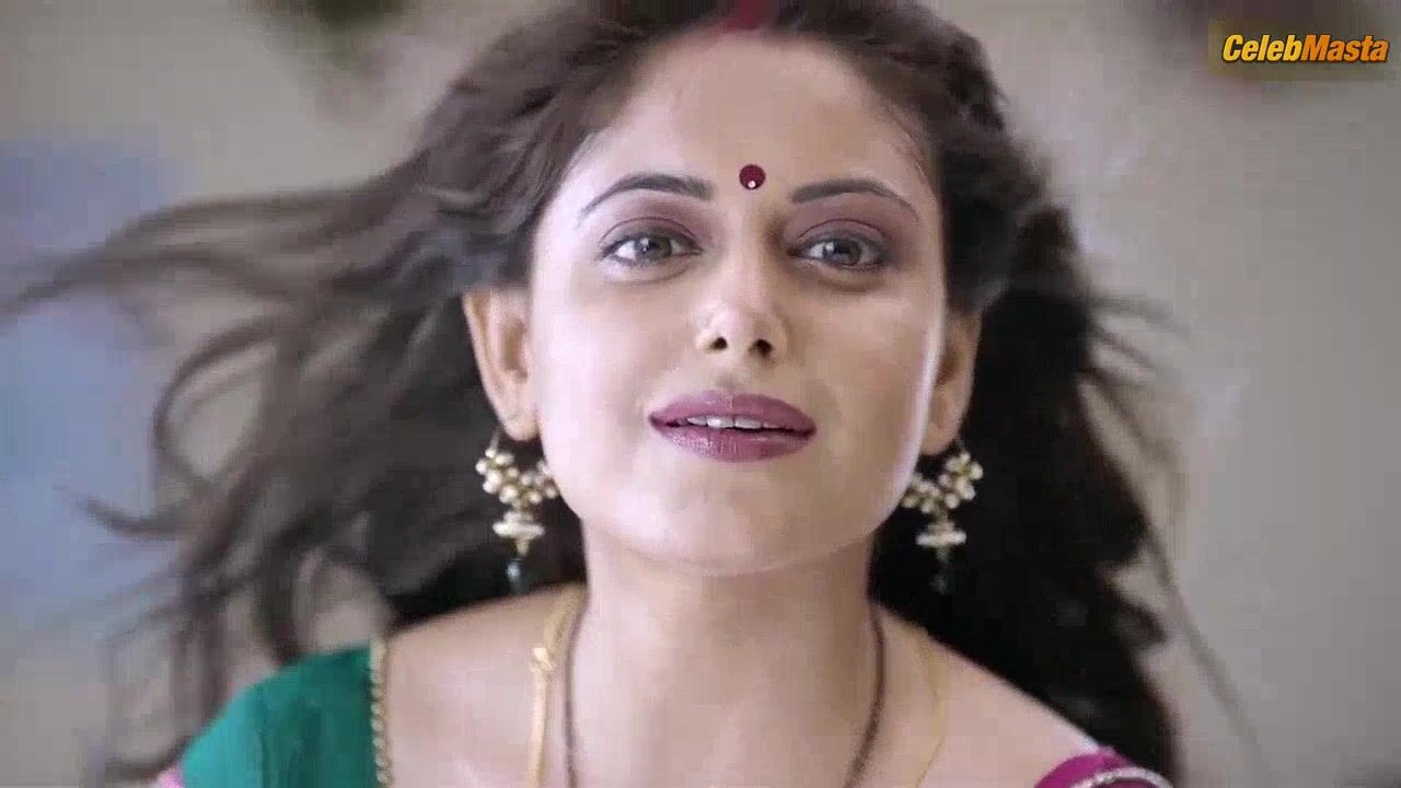 Sneha Paul Shows Tits Scene In Charmsukh - Photo 1 of 5 photo 2