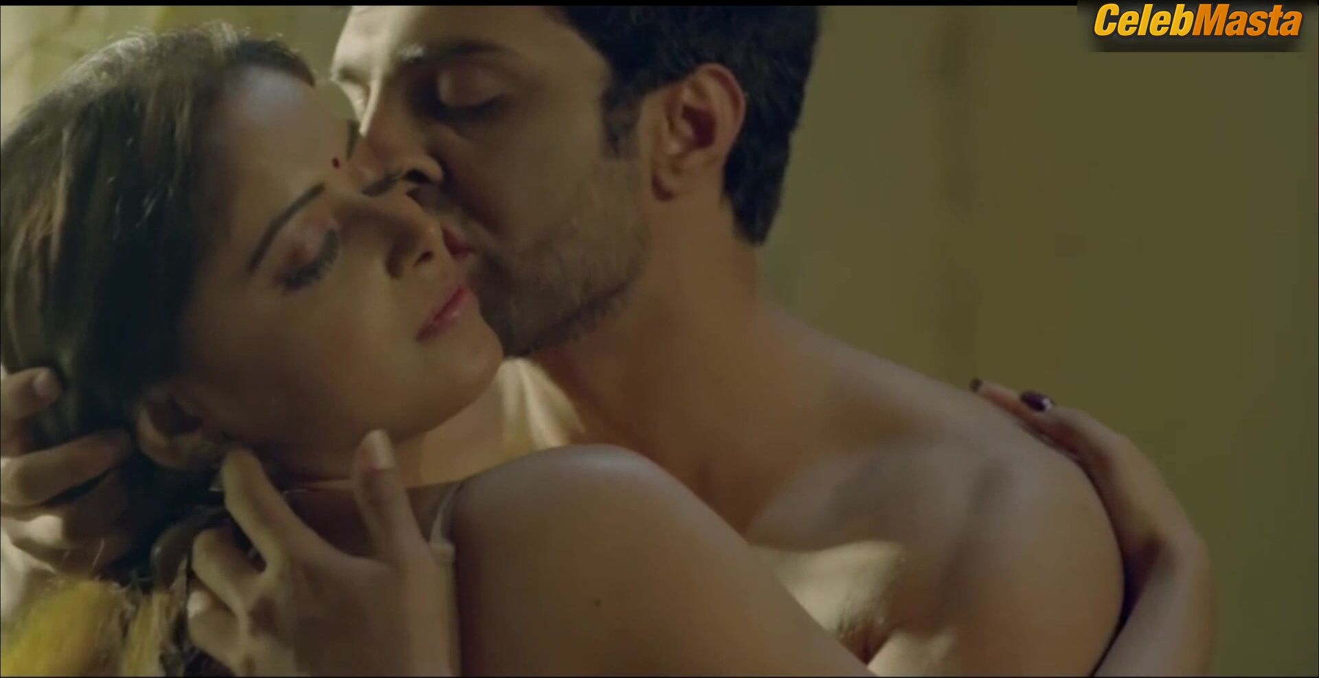 Sneha Paul Tits, Swimsuit Scene From Charamsukh Jane - Photo 1 of 5 photo 5