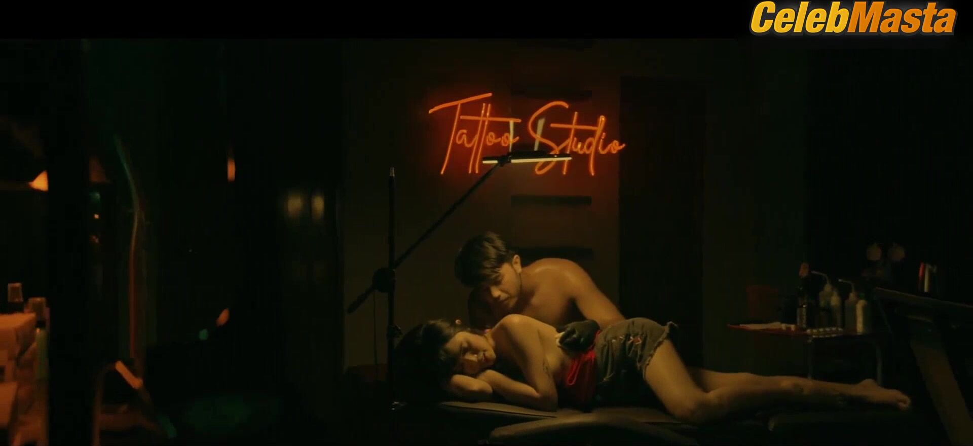 Angeli Khang Flaunts Boobs Scene In Uhaw - Photo 3 of 5 photo 2