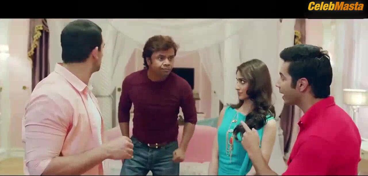 Ileana Dcruz Booty, Thong Scene From Main Tera Hero - Photo 1 of 5 photo 2