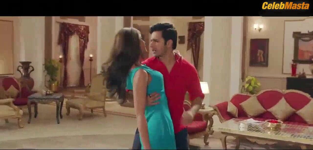 Ileana Dcruz Booty, Thong Scene From Main Tera Hero - Photo 1 of 5 photo 5