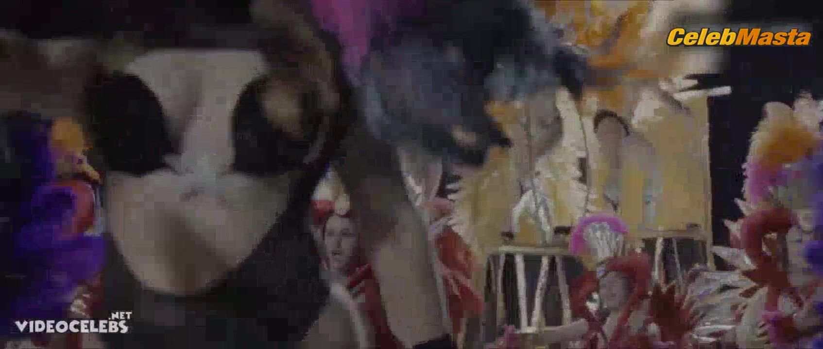 Valentina Zenere ’s Booty, Tits Scene In Nahir - Photo 3 of 5 photo 1