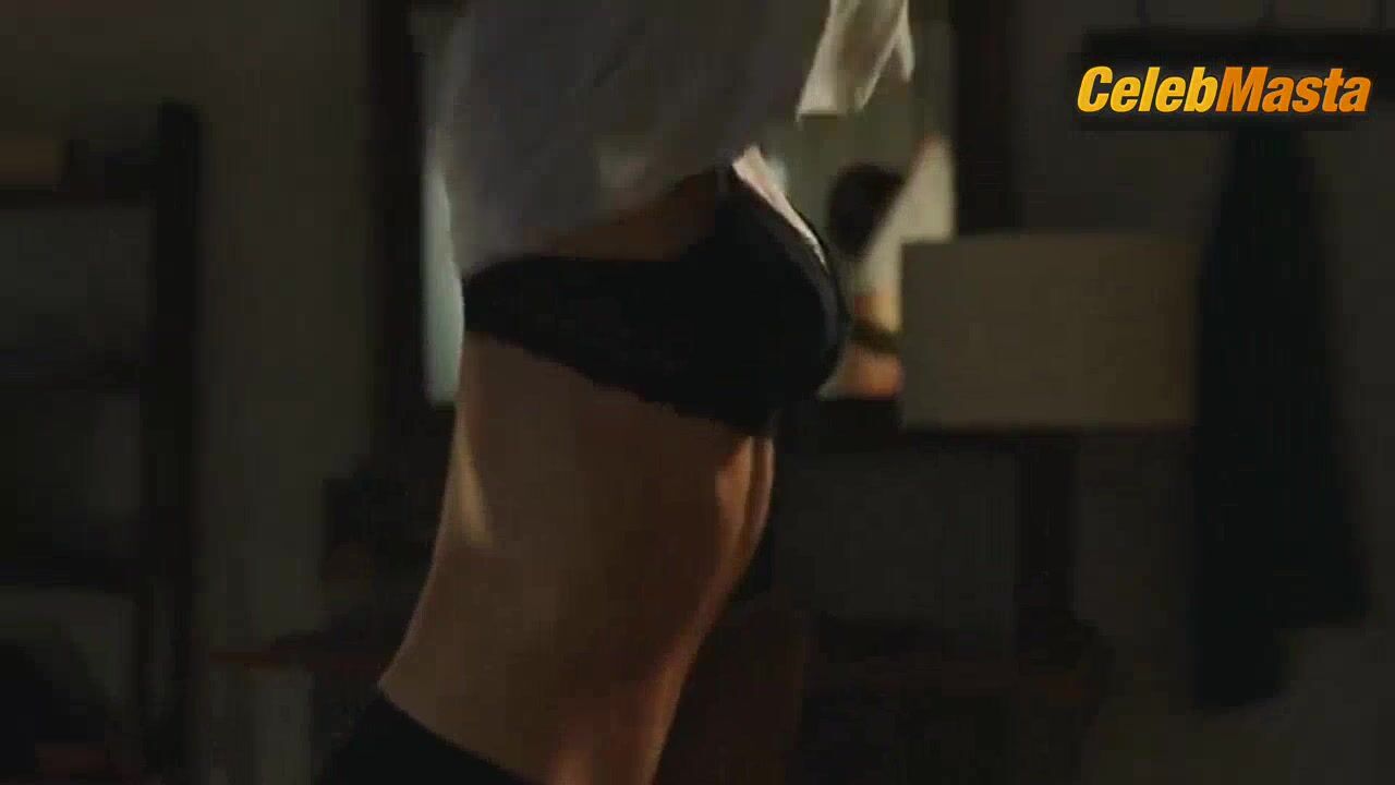 Maribel Verdu ’s Underwear Scene In Ola De Crimenes - Photo 2 of 5 photo 1