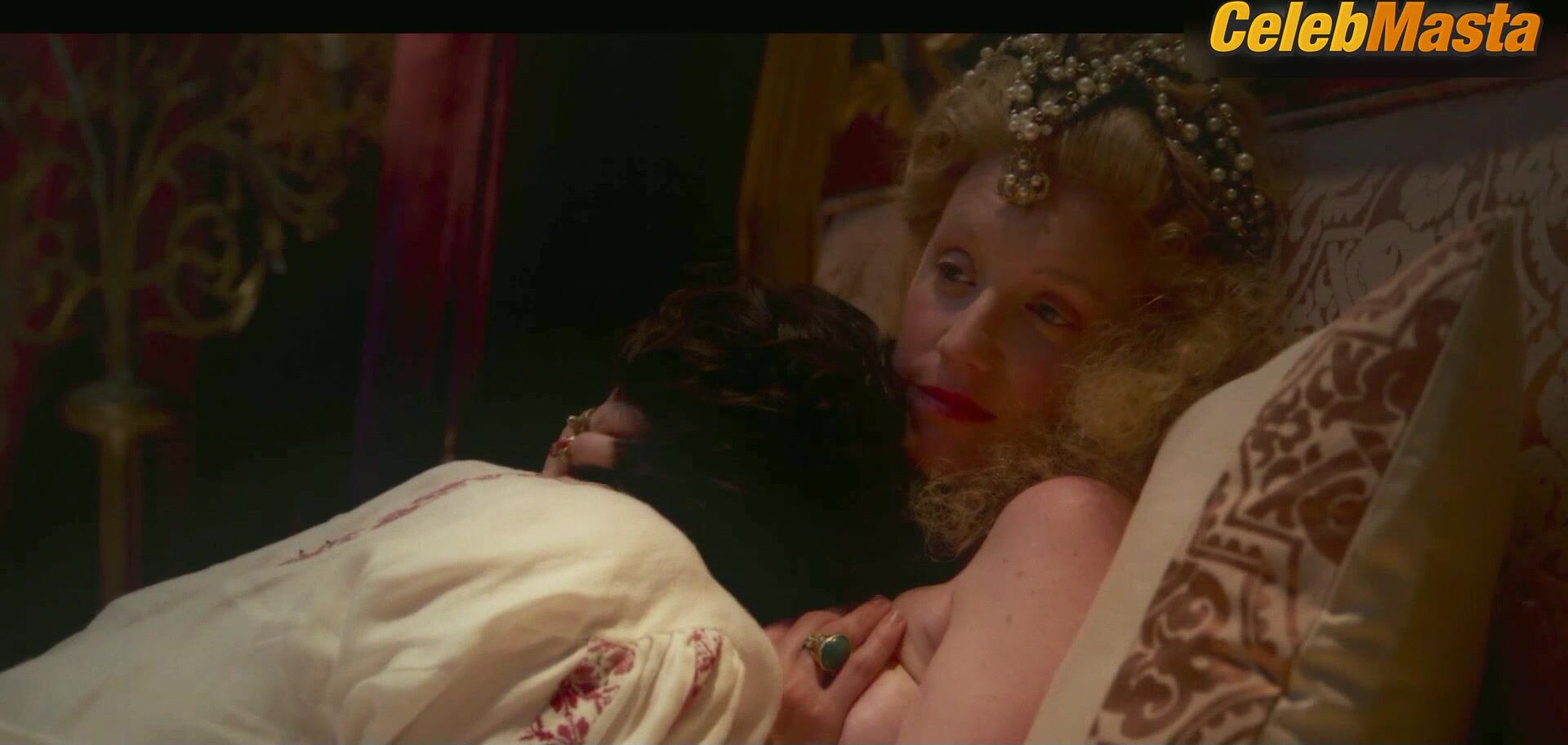 Ludivine Sagnier Reveals Sexy Scene In The Serpent Queen - Photo 2 of 5