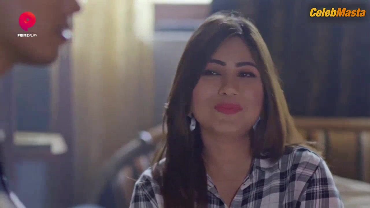 Aiswarya Agarwal ’s Boobs Scene In Samay Yaatra - Photo 2 of 5 photo 1