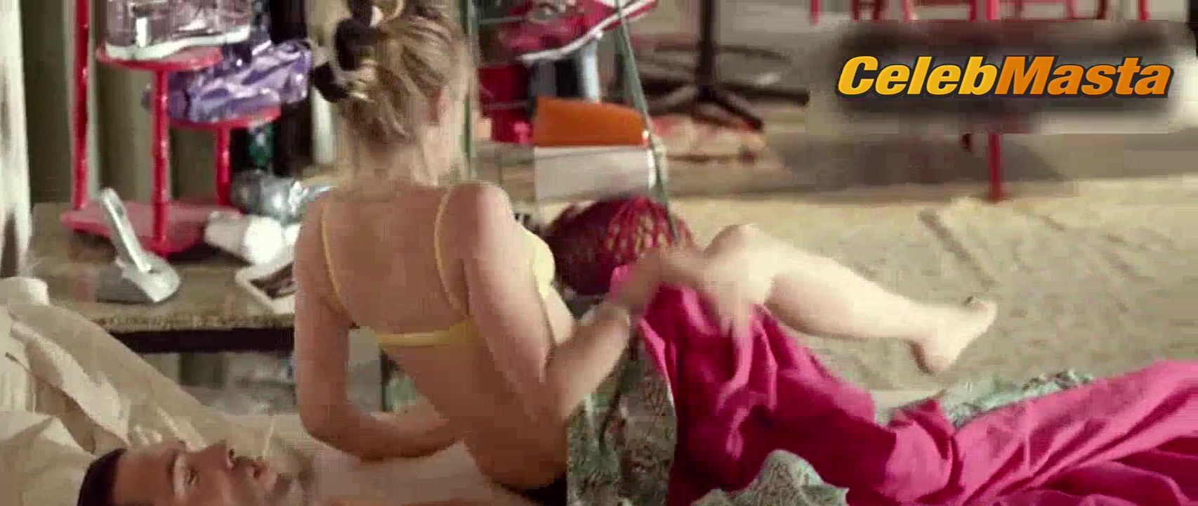 Ludivine Sagnier Sexy Scene From Love Is In The Air - Photo 1 of 5