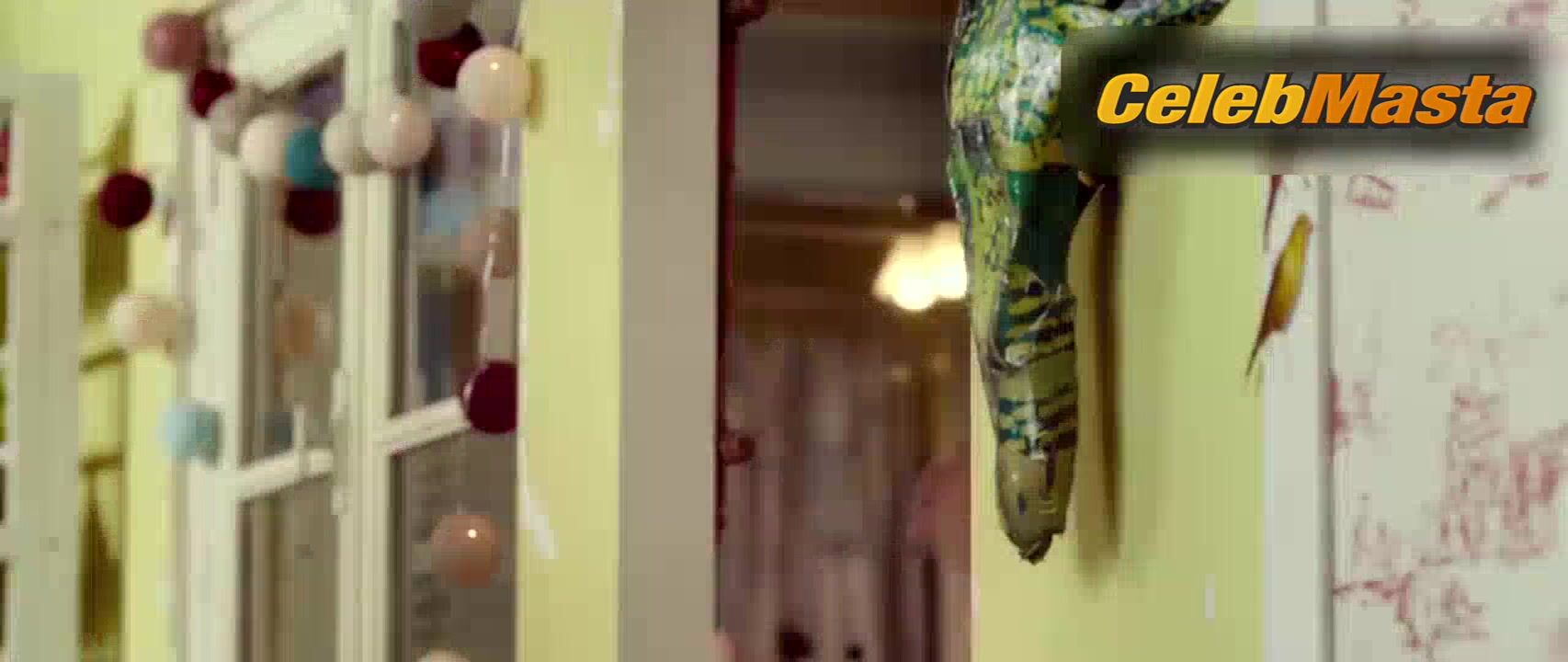 Ludivine Sagnier Sexy Scene From Love Is In The Air - Photo 1 of 5 photo 4