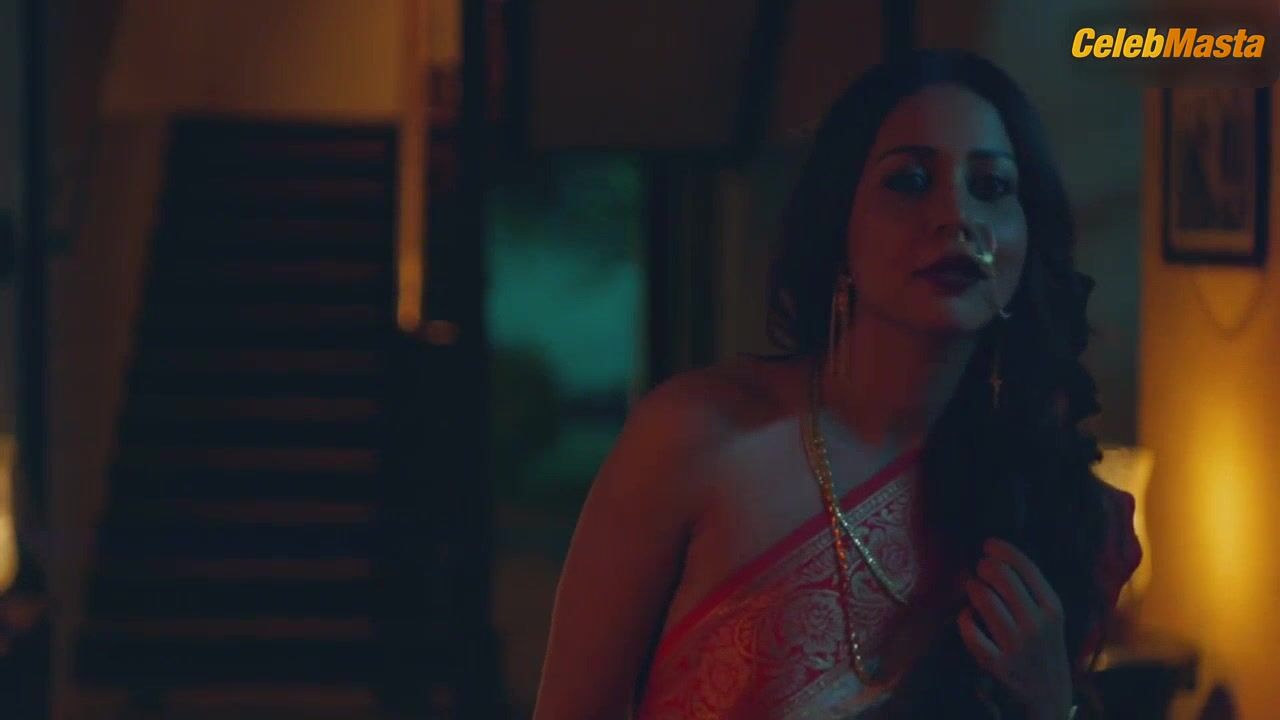 Madhurima Roy Butt, Breasts Scene In Fuh Se Fantasy - Photo 3 of 5 photo 2