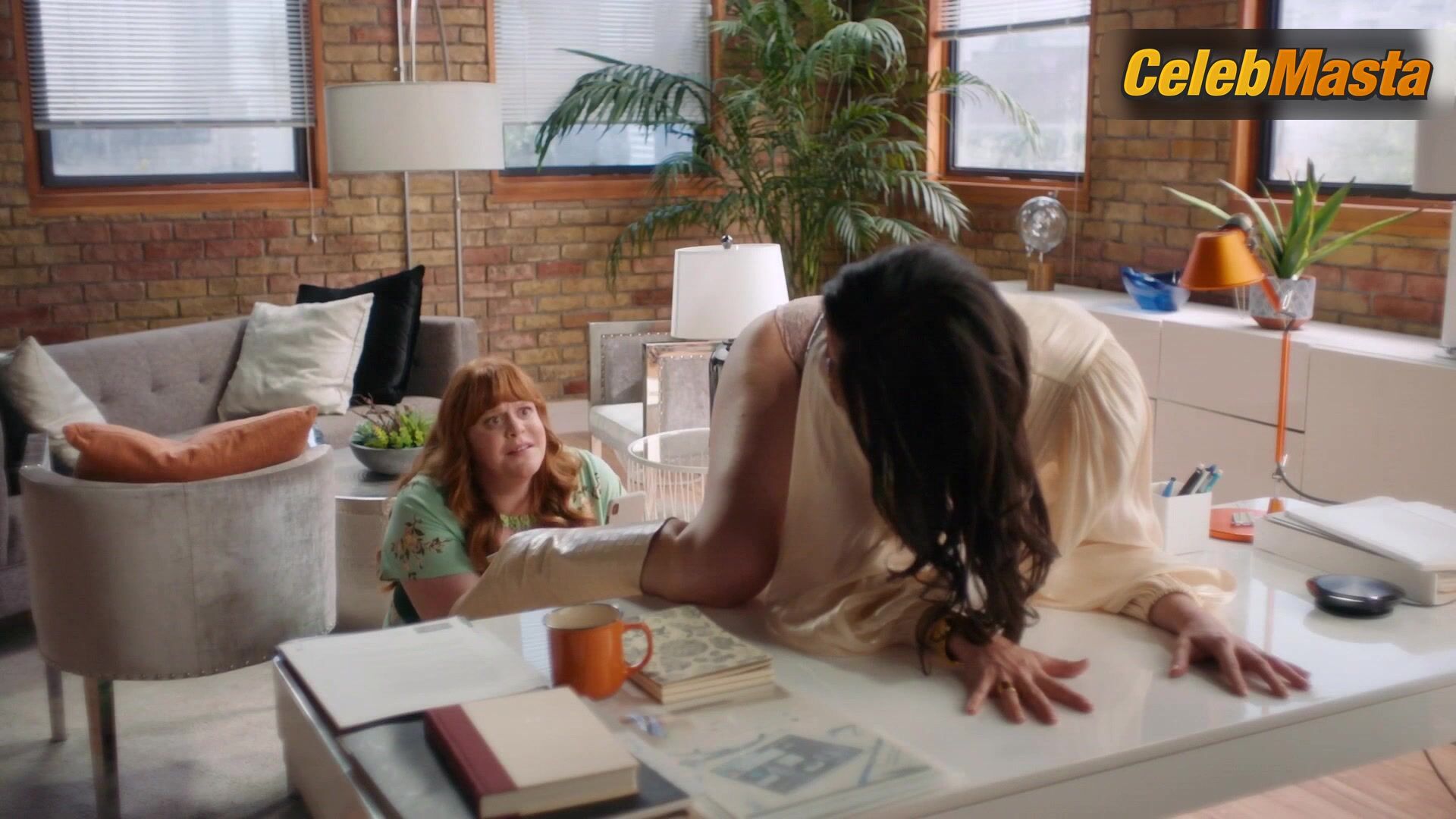 Catherine Reitman Shows Underwear Scene In Workin’ Moms - Photo 4 of 5 photo 1
