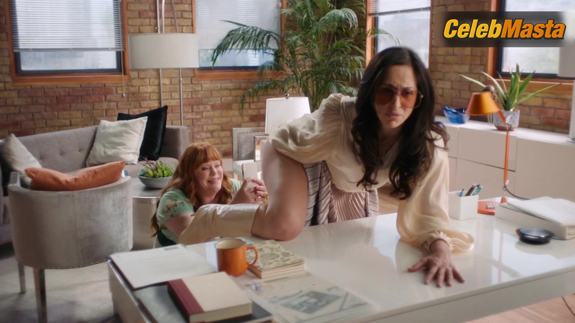 Catherine Reitman Shows Underwear Scene In Workin’ Moms - Photo 4 of 5 photo 5