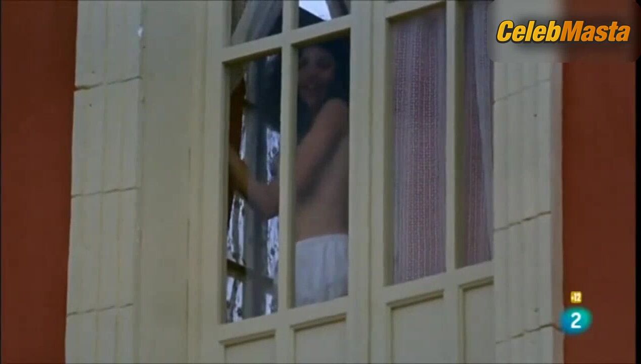 Maribel Verdu Shows Off Sexy Scene In El Senor De Los - Photo 2 of 5 photo 4