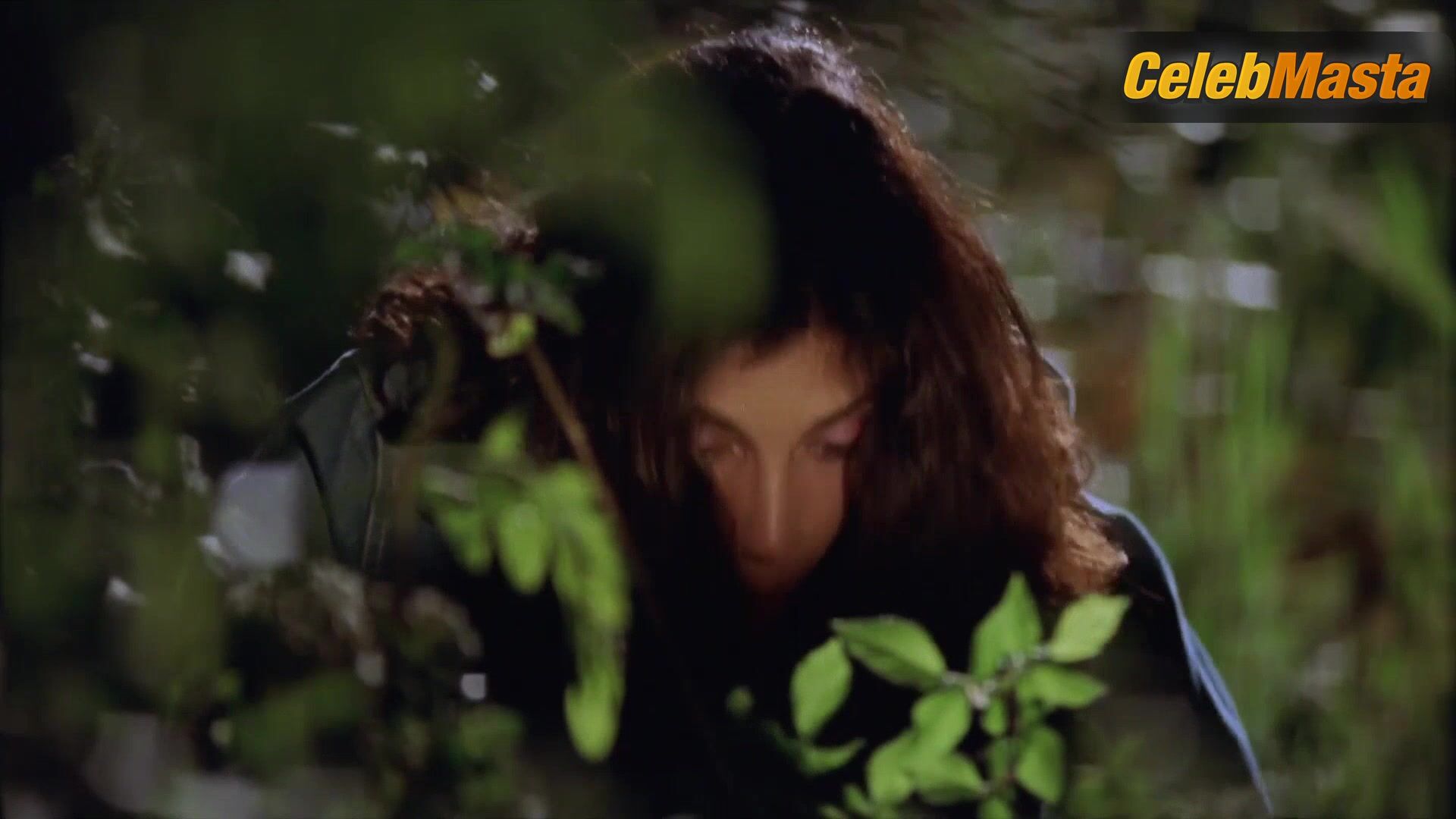 Maribel Verdu Shows Off Sexy Scene In Carreteras - Photo 2 of 5 photo 1