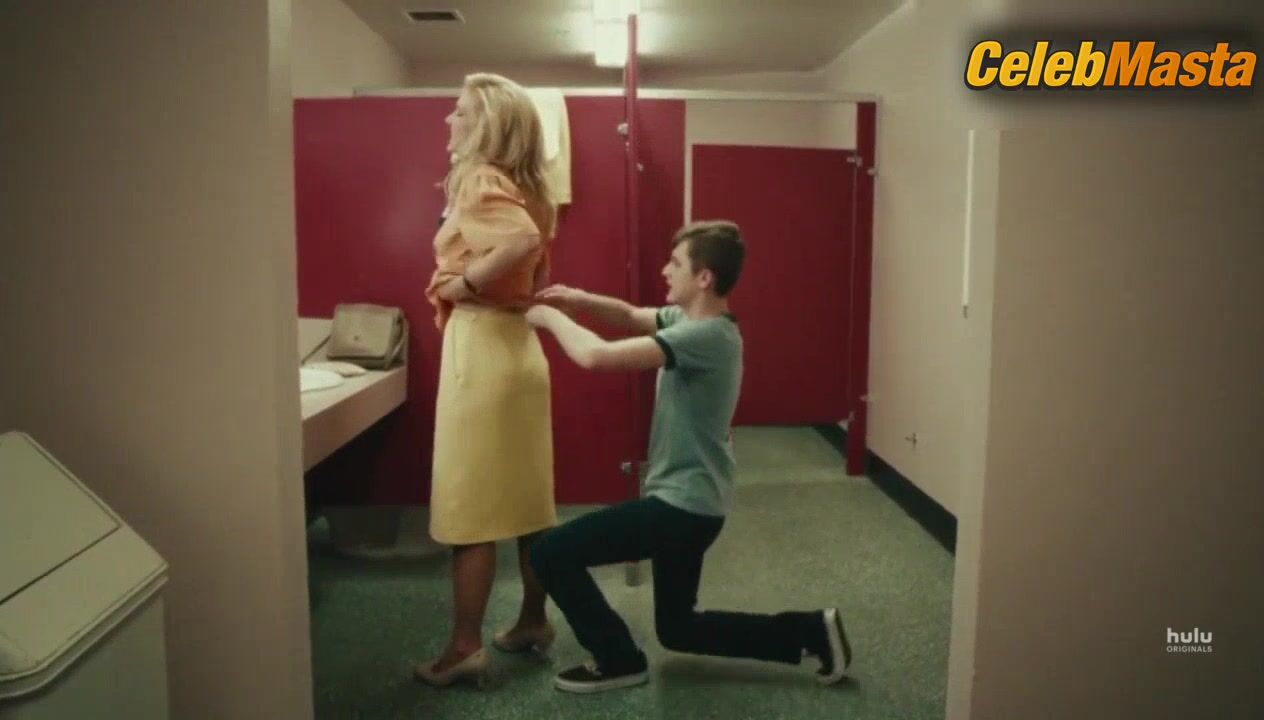 Rhea Seehorn Underwear Scene From Shut Eye - Photo 1 of 5