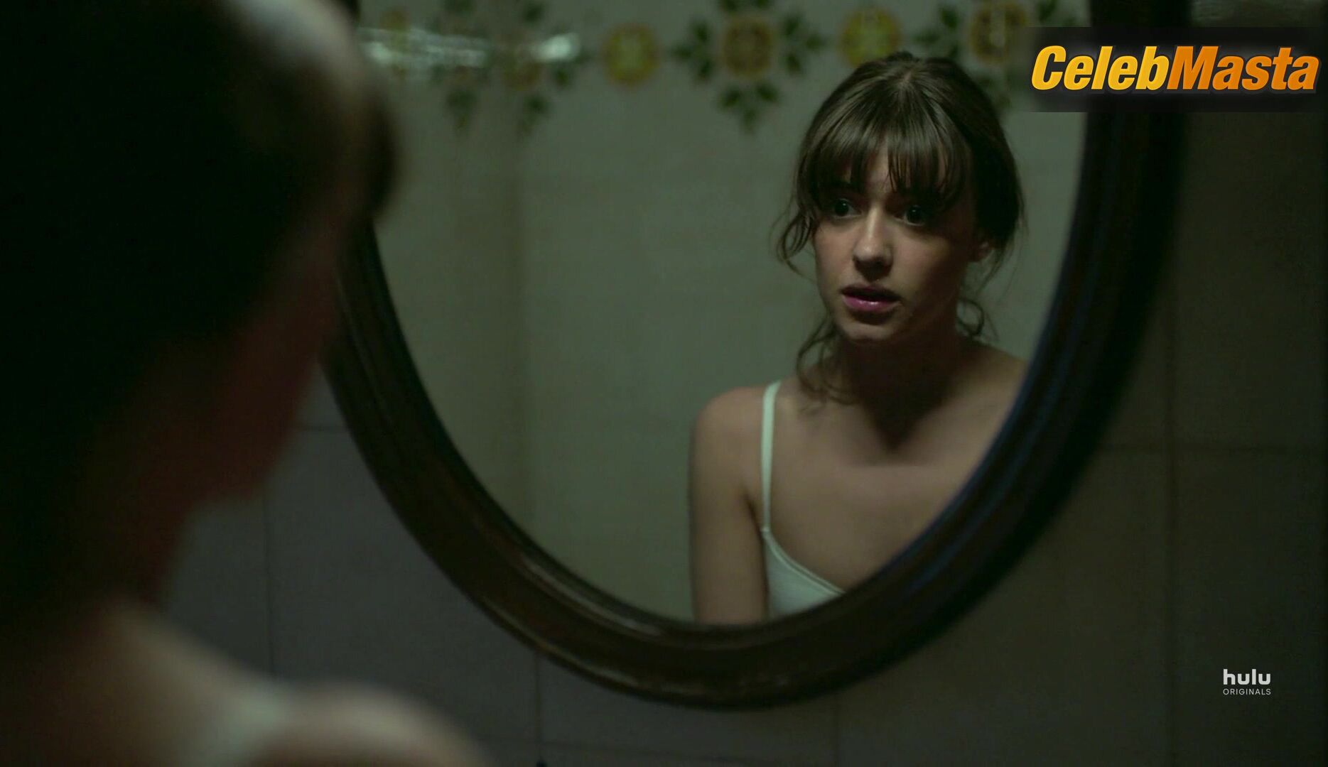Daisy Edgar-jones Flaunts Underwear Scene In Normal People - Photo 1 of 5 photo 4
